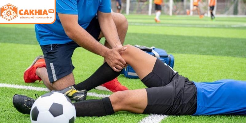 Những ca chấn thương lạ trong bóng đá